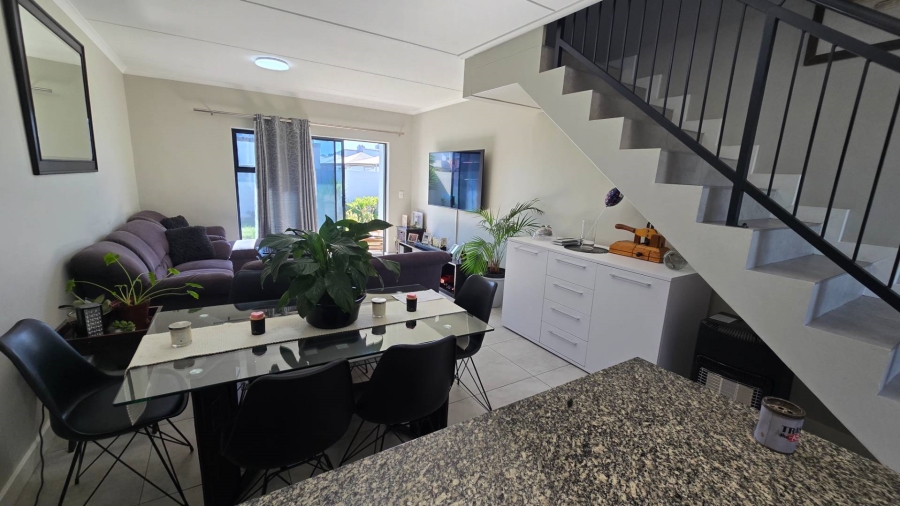 3 Bedroom Property for Sale in Zonnendal Western Cape